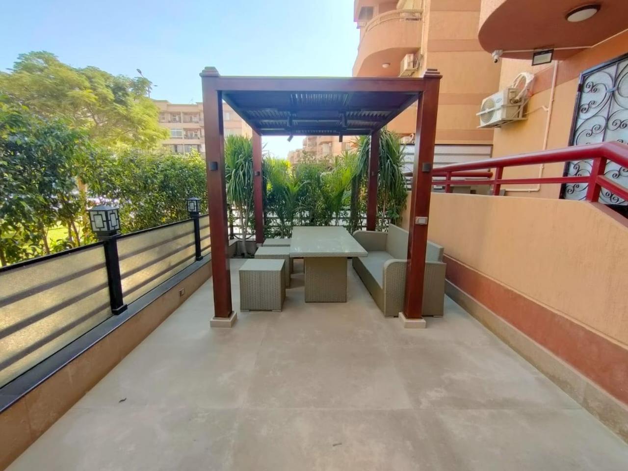 Apartment Cozy 2-bedroom Gem With Garden For Rent At Rehab بحديقة للايجار بالرحاب مجموعة 77