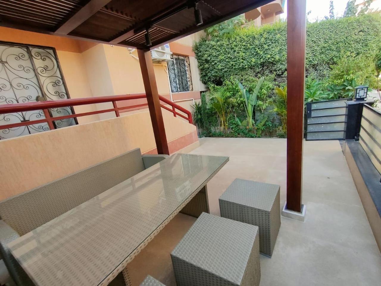 Cozy 2-bedroom Gem With Garden For Rent At Rehab بحديقة للايجار بالرحاب مجموعة 77 Apartment Cairo